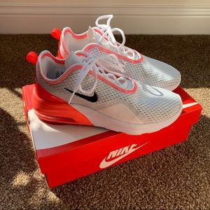 Nike Air Max Motion 2